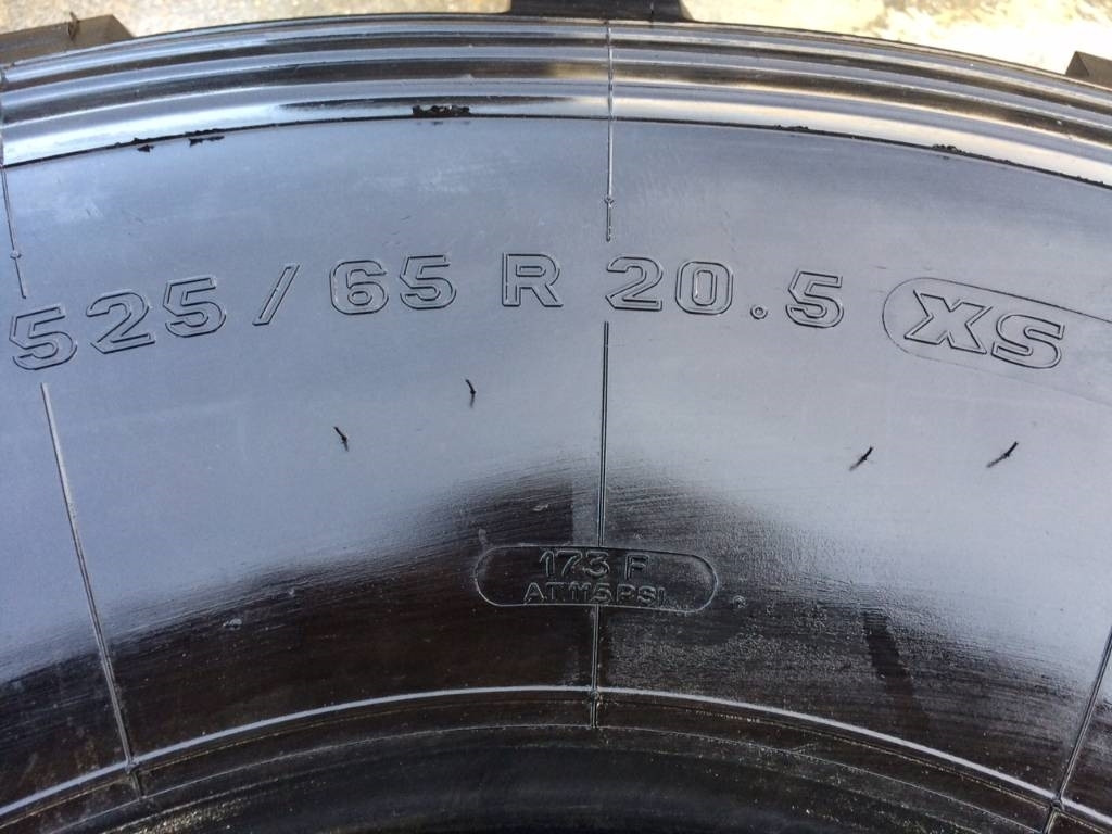 Michelin 525/65R20.5 XS - USED NN 95% - צמיג עבור מכונה חקלאית: תמונה 5 Michelin 525/65R20.5 XS - USED NN 95% - צמיג עבור מכונה חקלאית: תמונה 5