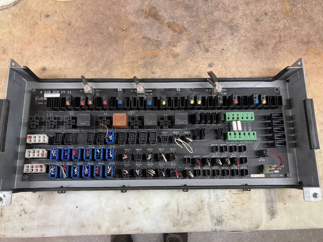 Mercedes-Benz Platine Mercedes Citaro Sicherung A6288203111 A6288202911 - מערכת חשמל עבור אוטובוס: תמונה 1 Mercedes-Benz Platine Mercedes Citaro Sicherung A6288203111 A6288202911 - מערכת חשמל עבור אוטובוס: תמונה 1