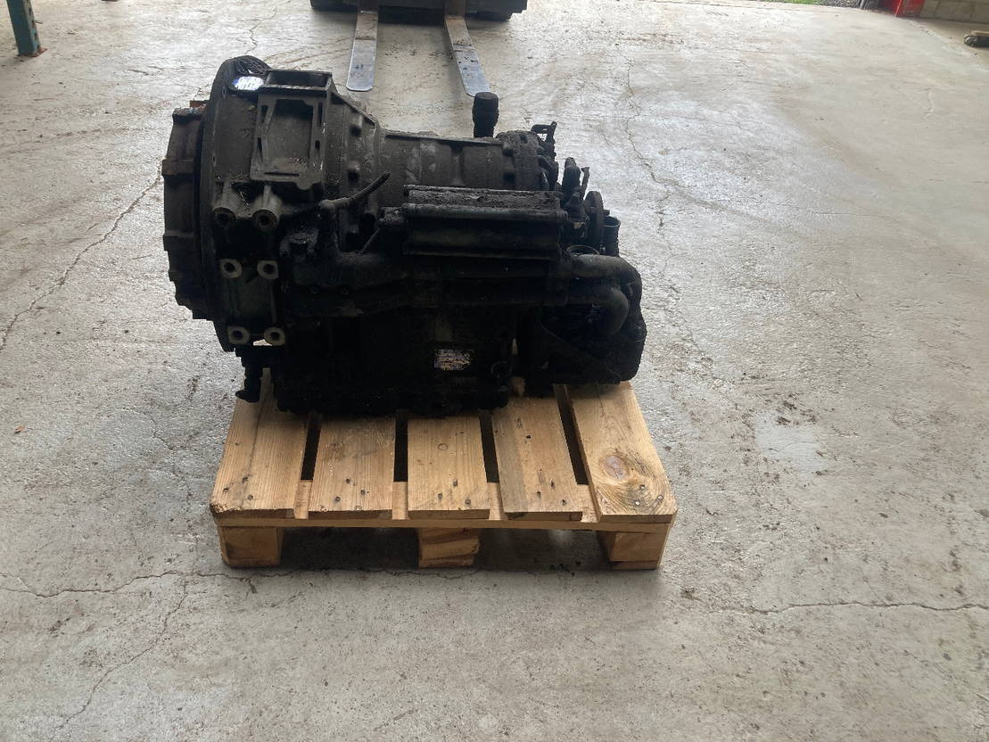 ZF Getriebe ZF 5HP 592C 5HP592C 4149053031 MAN A21 A23 Ecomat - תיבת הילוכים עבור אוטובוס: תמונה 1 ZF Getriebe ZF 5HP 592C 5HP592C 4149053031 MAN A21 A23 Ecomat - תיבת הילוכים עבור אוטובוס: תמונה 1
