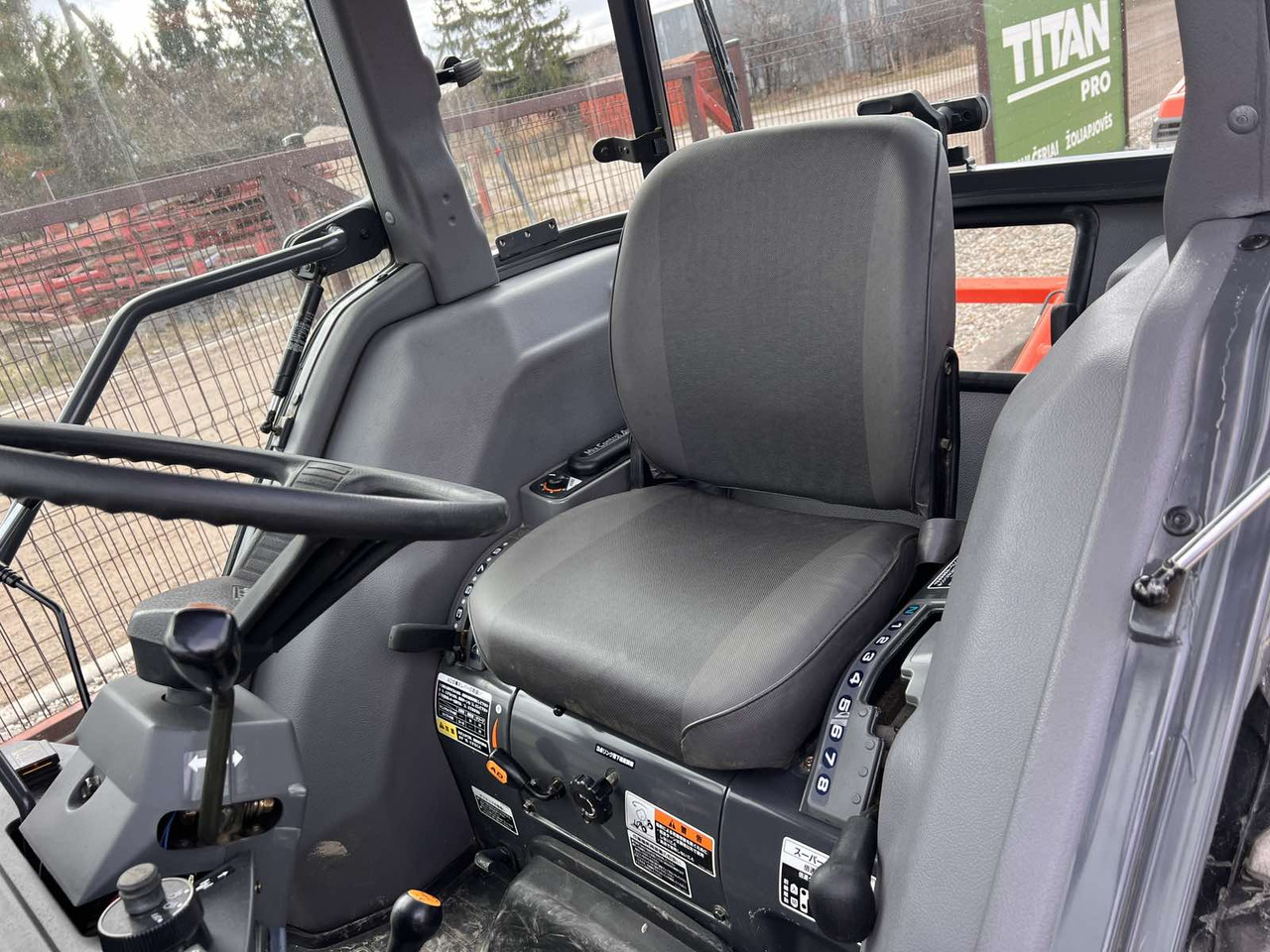 Kubota GL321 - טרקטור קומפקטי: תמונה 4 Kubota GL321 - טרקטור קומפקטי: תמונה 4
