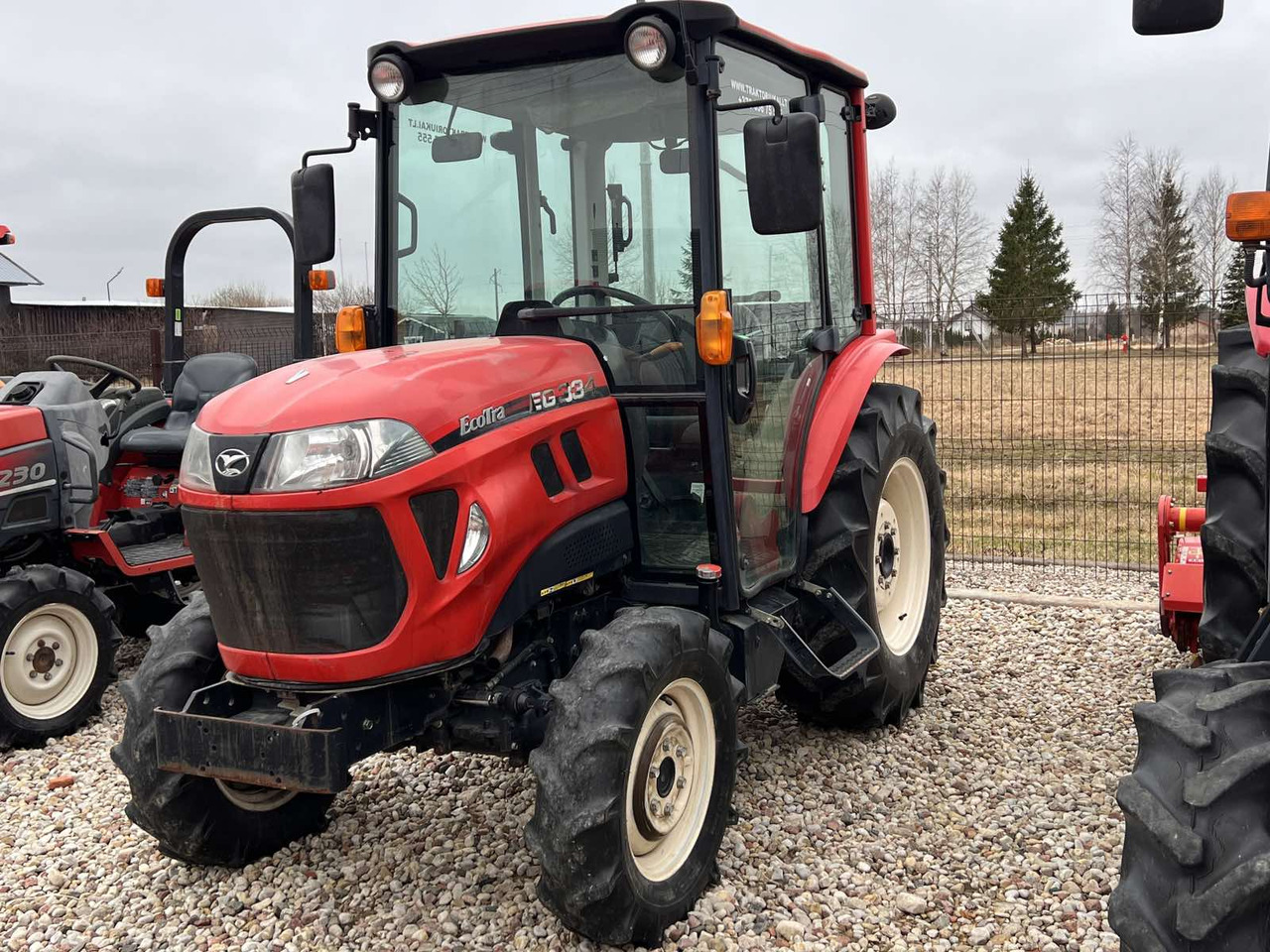 Yanmar EG334 - טרקטור קומפקטי: תמונה 1 Yanmar EG334 - טרקטור קומפקטי: תמונה 1