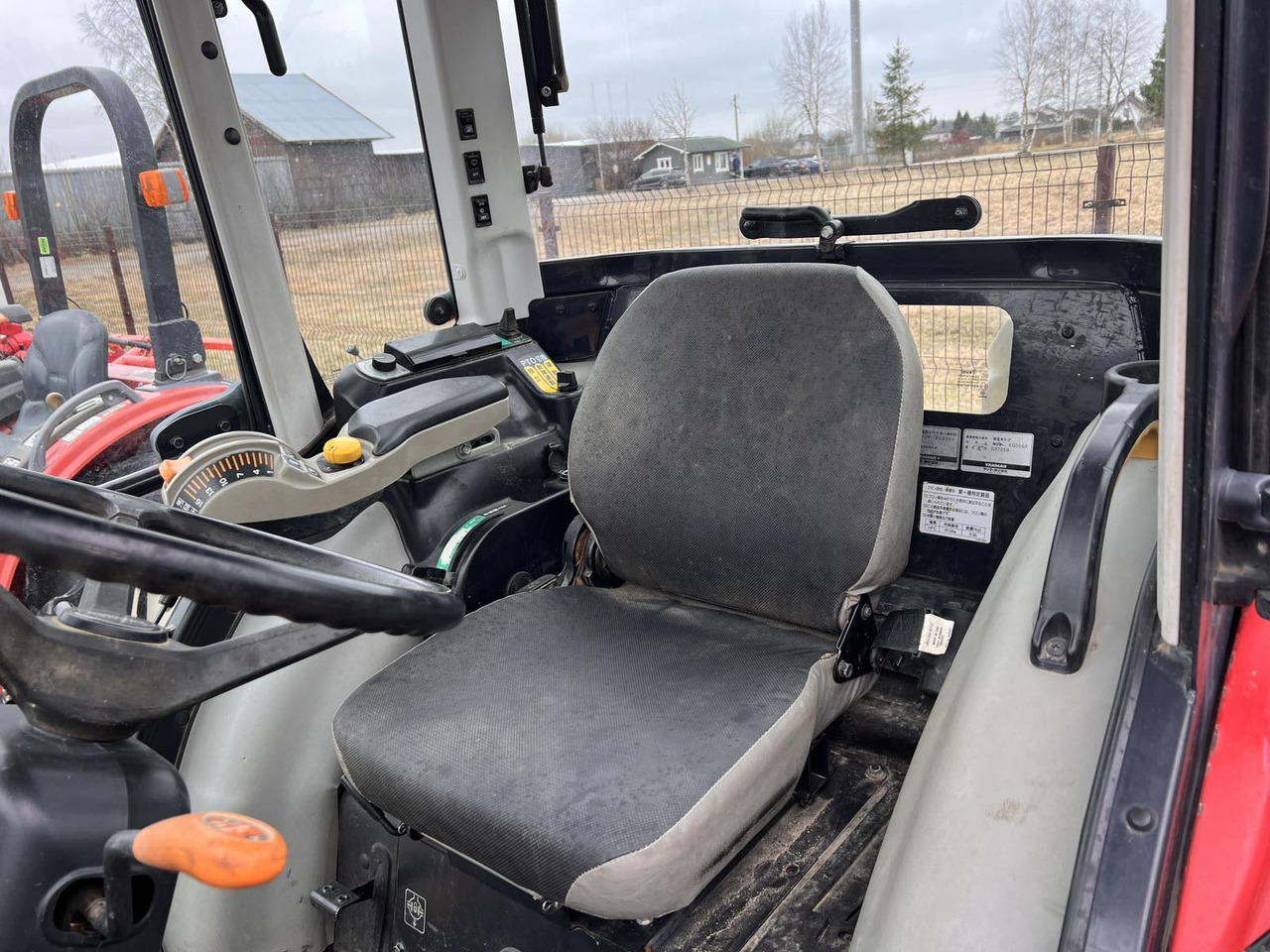 Yanmar EG334 - טרקטור קומפקטי: תמונה 3 Yanmar EG334 - טרקטור קומפקטי: תמונה 3