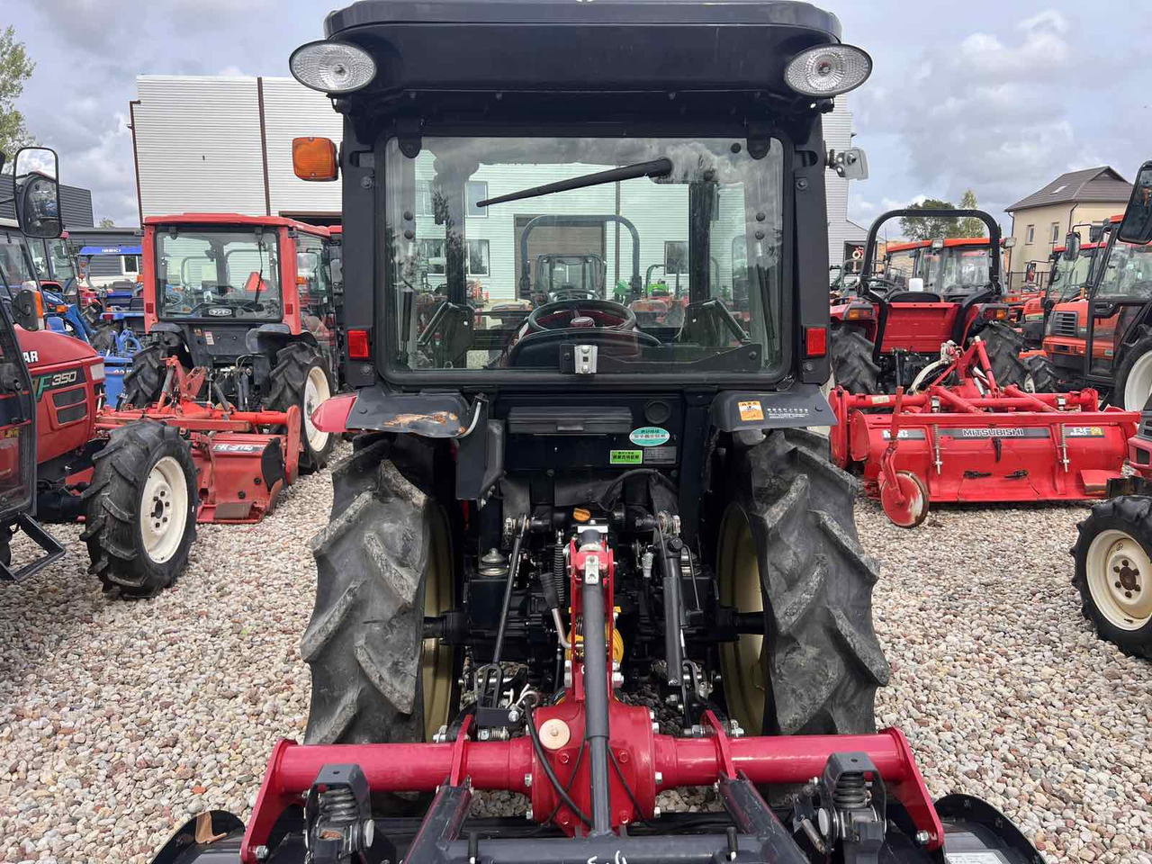 Yanmar YT225 - טרקטור קומפקטי: תמונה 5 Yanmar YT225 - טרקטור קומפקטי: תמונה 5