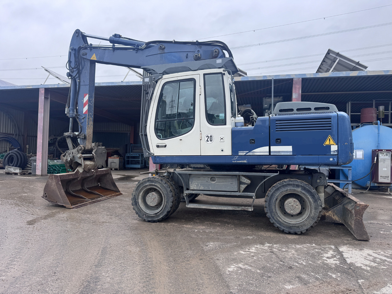 LIEBHERR A 904 C Litronic - מחפר גלגלים: תמונה 2 LIEBHERR A 904 C Litronic - מחפר גלגלים: תמונה 2