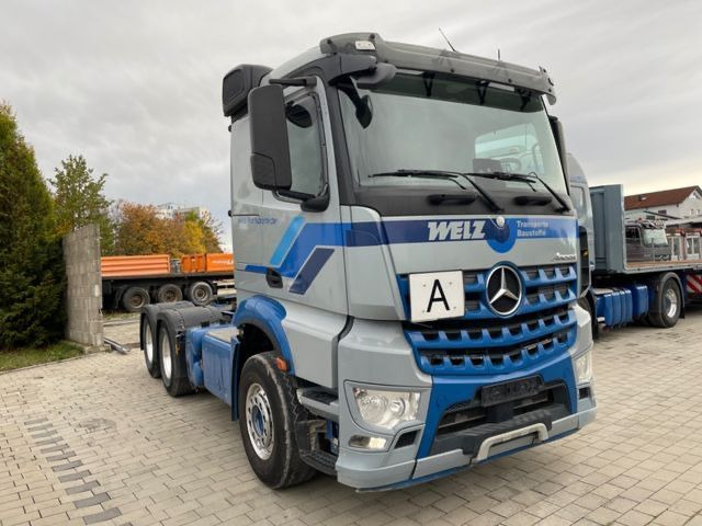 Mercedes-Benz Arocs 2643 Retarder * Euro 6 * Standheizung - יחידת טרקטור: תמונה 5 Mercedes-Benz Arocs 2643 Retarder * Euro 6 * Standheizung - יחידת טרקטור: תמונה 5