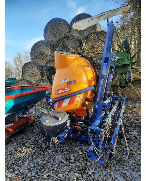 CARUELLE 1000L - מרסס מותקן על טרקטור: תמונה 3 CARUELLE 1000L - מרסס מותקן על טרקטור: תמונה 3