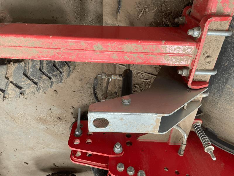 DEWULF SC300 FRONTALE - ציוד לתפוחי אדמה: תמונה 3 DEWULF SC300 FRONTALE - ציוד לתפוחי אדמה: תמונה 3