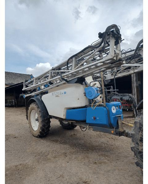 EVRARD METEOR 4200 - מרסס נגרר: תמונה 1 EVRARD METEOR 4200 - מרסס נגרר: תמונה 1