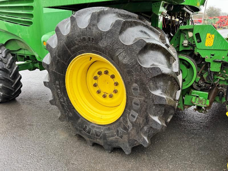 JOHN DEERE 7750 i - מקצרת מספוא: תמונה 5 JOHN DEERE 7750 i - מקצרת מספוא: תמונה 5
