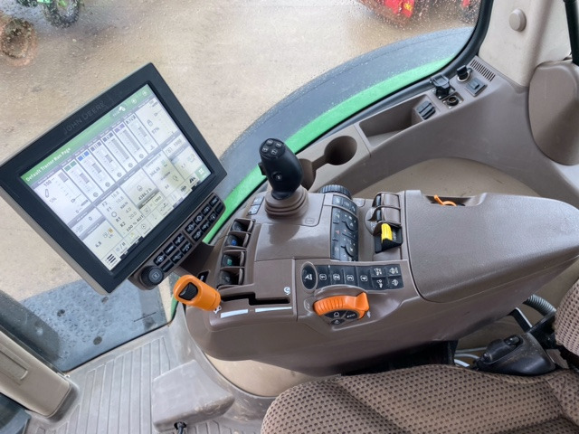טרקטור חקלאי JOHN DEERE 8370R: תמונה 10