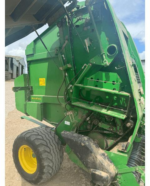 JOHN DEERE 864 - מכונת צרור עגולה: תמונה 3 JOHN DEERE 864 - מכונת צרור עגולה: תמונה 3