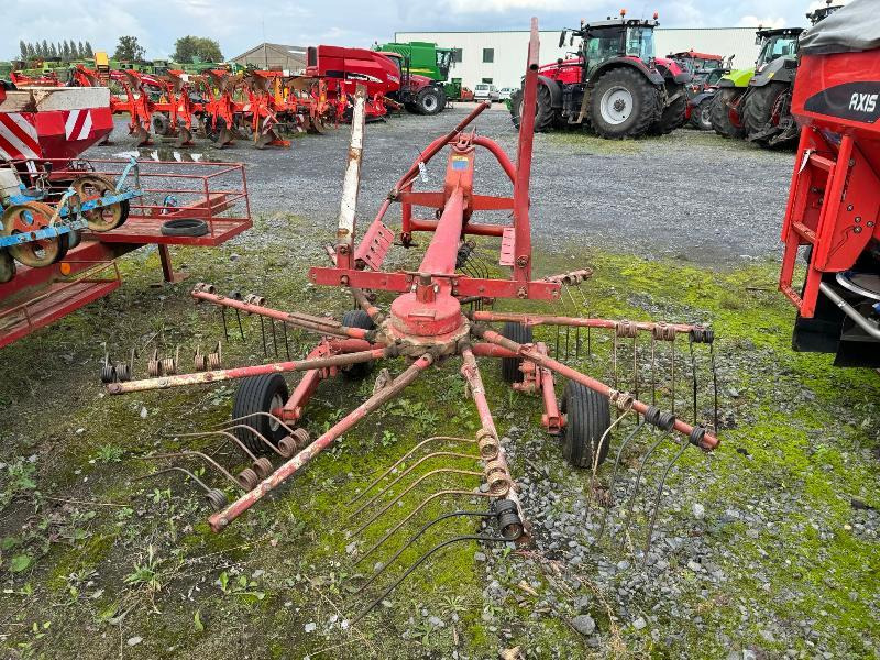 KUHN GA300 - גורף/ מגרפה: תמונה 4 KUHN GA300 - גורף/ מגרפה: תמונה 4