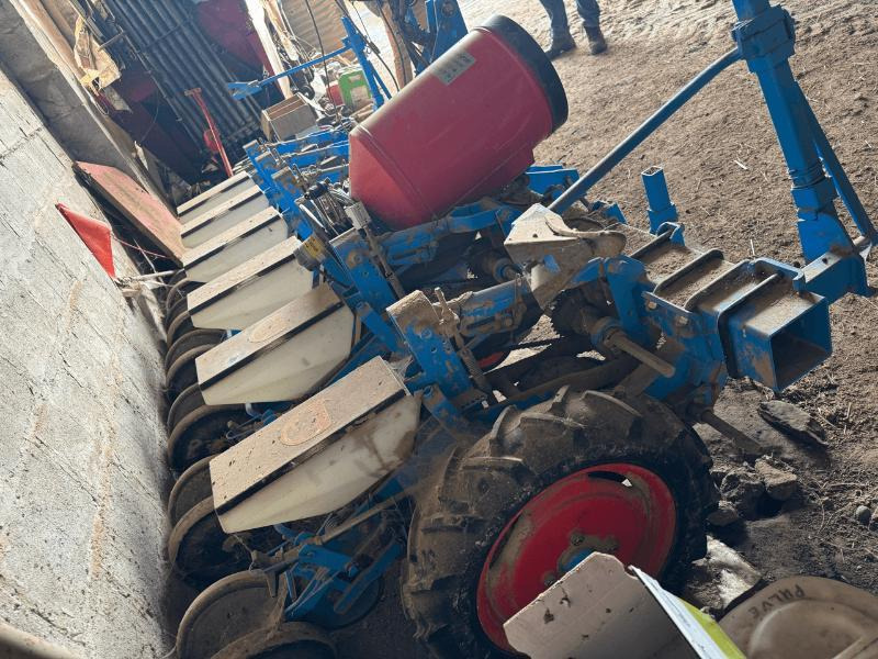 MONOSEM MECA V3 - מכונת זריעה מדויקת: תמונה 2 MONOSEM MECA V3 - מכונת זריעה מדויקת: תמונה 2