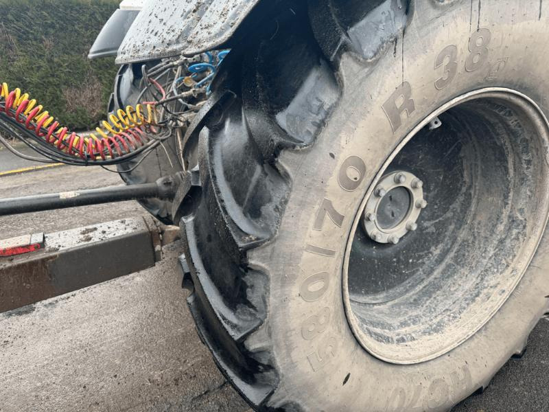 VALTRA T175 EA - טרקטור חקלאי: תמונה 3 VALTRA T175 EA - טרקטור חקלאי: תמונה 3