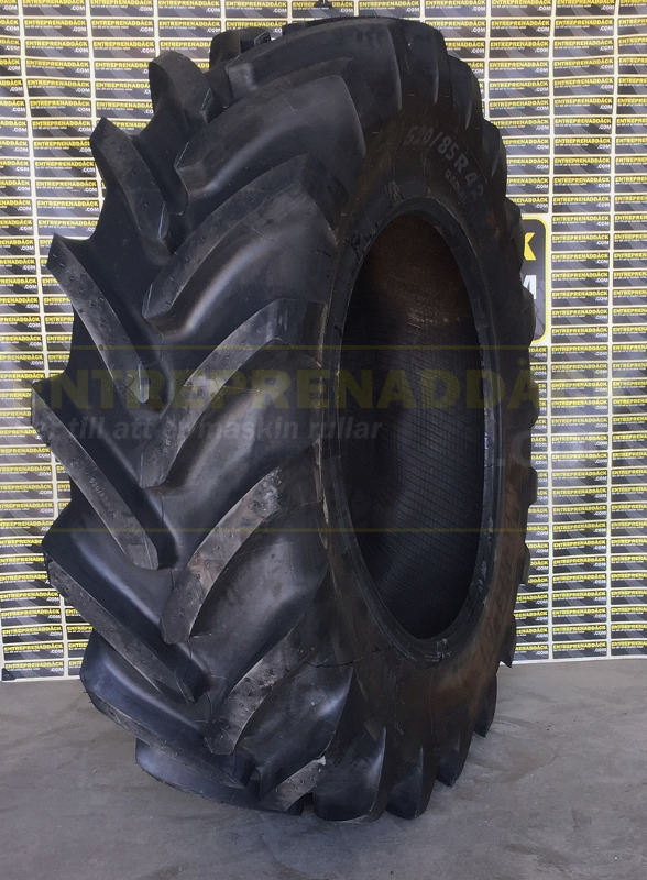 520/85R42 TL 157A8 Michelin MegaXbib for tractor and harvesters. - צמיג עבור מקצרה: תמונה 1 520/85R42 TL 157A8 Michelin MegaXbib for tractor and harvesters. - צמיג עבור מקצרה: תמונה 1