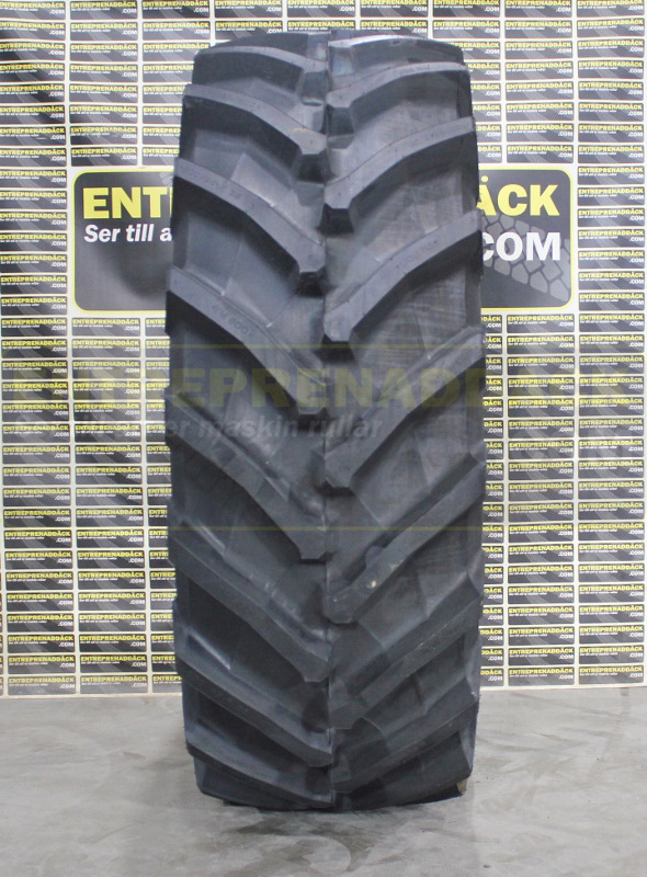 Trelleborg TM 800 600/65R38: Radial Tires for Modern Agricultural Tractors - צמיג עבור טרקטור חקלאי: תמונה 3 Trelleborg TM 800 600/65R38: Radial Tires for Modern Agricultural Tractors - צמיג עבור טרקטור חקלאי: תמונה 3