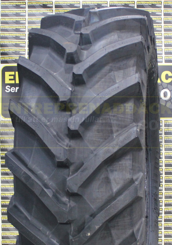 Trelleborg TM 800 650/65R38: Radial Tires for Modern Agricultural Tractors - חבילת גלגלים וצמיגים עבור טרקטור חקלאי: תמונה 1 Trelleborg TM 800 650/65R38: Radial Tires for Modern Agricultural Tractors - חבילת גלגלים וצמיגים עבור טרקטור חקלאי: תמונה 1