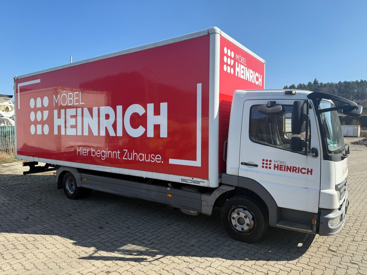 Mercedes-Benz 815 - משאית תיבה: תמונה 3 Mercedes-Benz 815 - משאית תיבה: תמונה 3