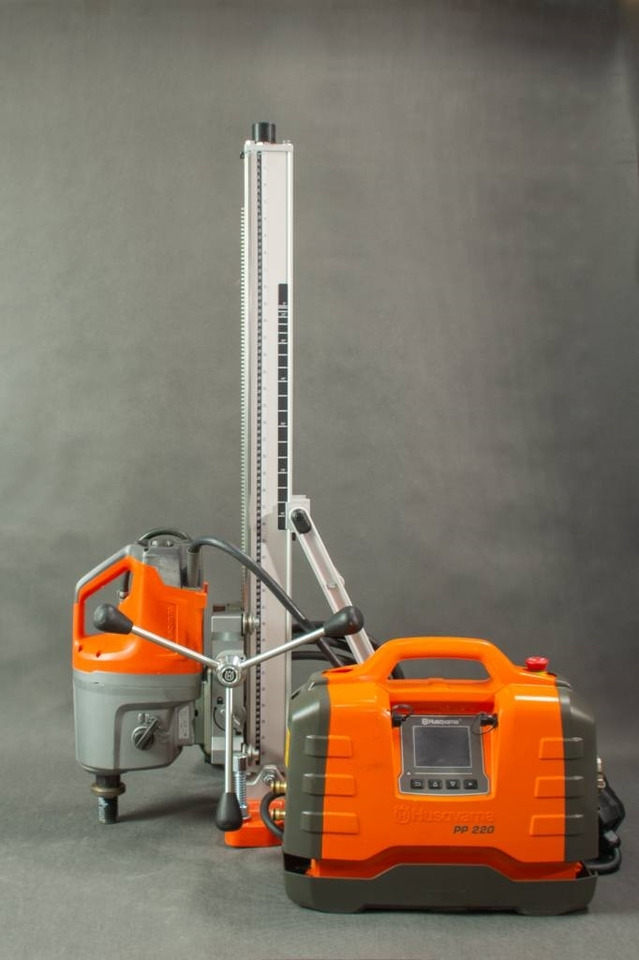Husqvarna DM7000 PP65 - ציוד בנייה: תמונה 1 Husqvarna DM7000 PP65 - ציוד בנייה: תמונה 1