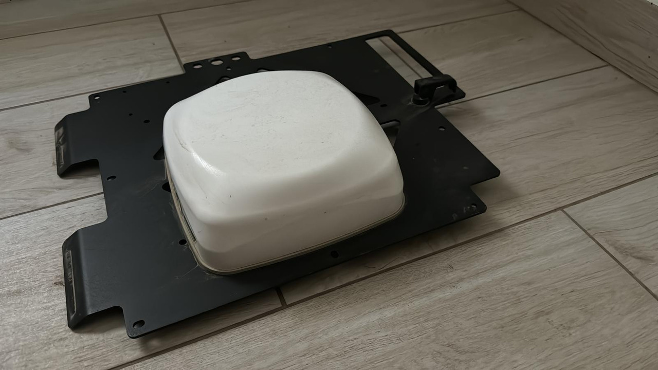 Auto guidance system Trimble NAV 900 + GFX 750 - מערכת ניווט עבור מכונה חקלאית: תמונה 1 Auto guidance system Trimble NAV 900 + GFX 750 - מערכת ניווט עבור מכונה חקלאית: תמונה 1