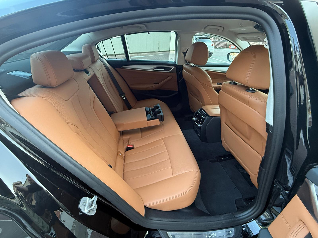 BMW 520D MILDHYBRID - סדאן: תמונה 3 BMW 520D MILDHYBRID - סדאן: תמונה 3