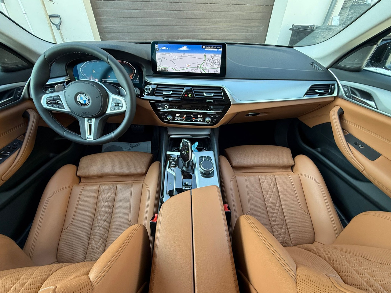 BMW 520D MILDHYBRID - סדאן: תמונה 5 BMW 520D MILDHYBRID - סדאן: תמונה 5