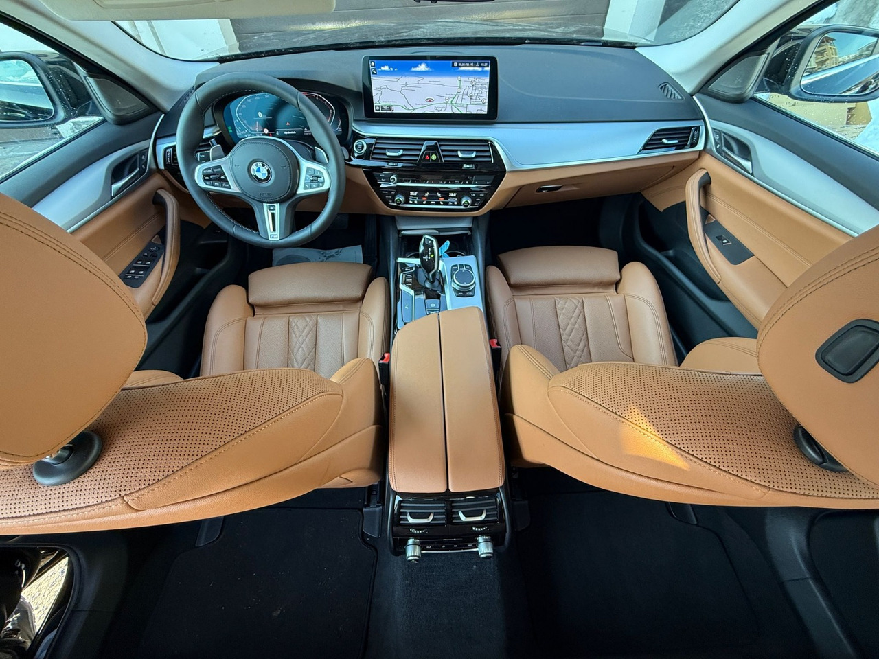 BMW 520D MILDHYBRID - סדאן: תמונה 2 BMW 520D MILDHYBRID - סדאן: תמונה 2