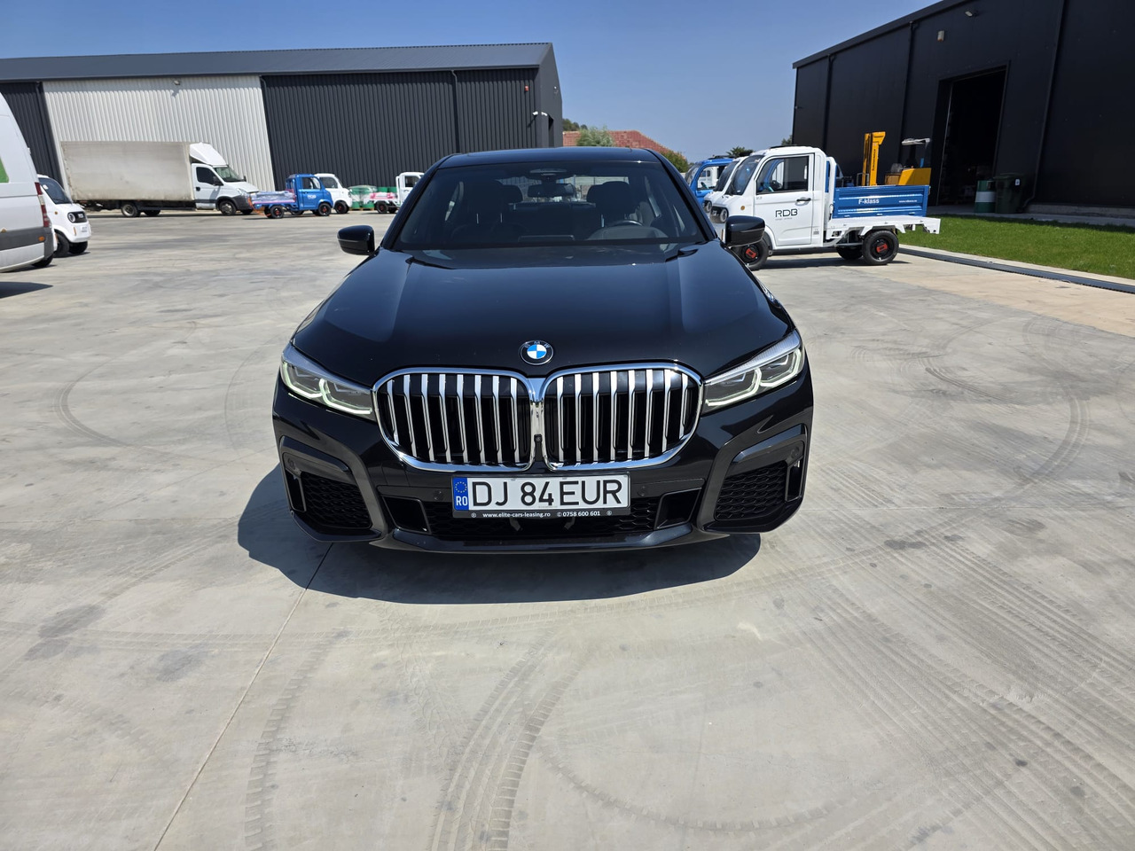 BMW 730 Xdrive Mild-Hybrid - סדאן: תמונה 1 BMW 730 Xdrive Mild-Hybrid - סדאן: תמונה 1