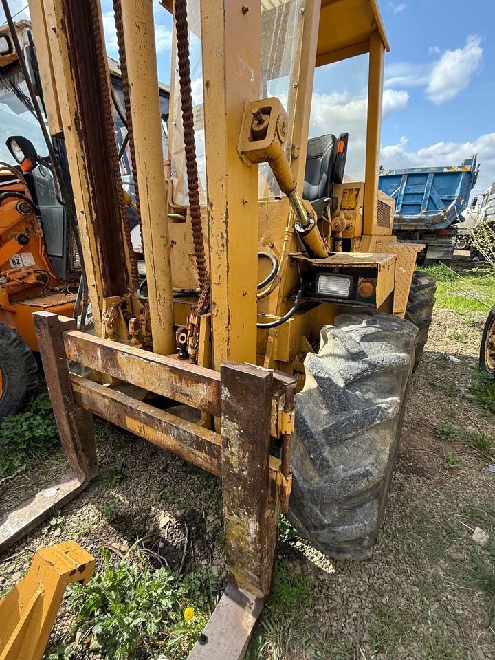 BROBUS BH40 STACKER - מלגזת סולר: תמונה 4 BROBUS BH40 STACKER - מלגזת סולר: תמונה 4