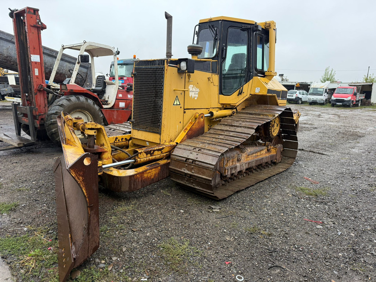 BULLDOZER CATERPILLAR D5 - דחפור: תמונה 2 BULLDOZER CATERPILLAR D5 - דחפור: תמונה 2