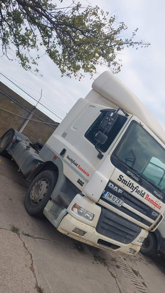 DAF CF 85.43 Tractor Head - יחידת טרקטור: תמונה 2 DAF CF 85.43 Tractor Head - יחידת טרקטור: תמונה 2