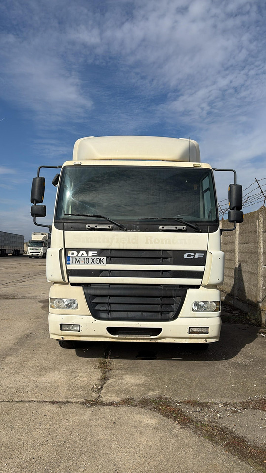 DAF CF 85.43 Tractor Head - יחידת טרקטור: תמונה 3 DAF CF 85.43 Tractor Head - יחידת טרקטור: תמונה 3