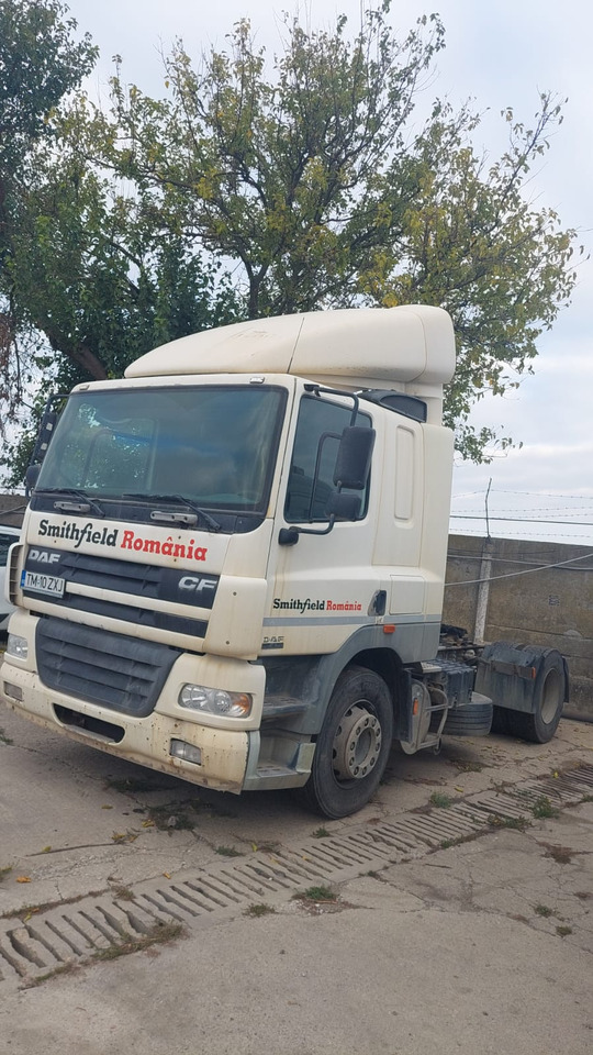 DAF CF 85.43 Tractor Head - יחידת טרקטור: תמונה 1 DAF CF 85.43 Tractor Head - יחידת טרקטור: תמונה 1