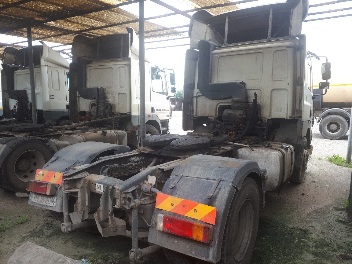 DAF CF 85.43 Tractor Head - יחידת טרקטור: תמונה 2 DAF CF 85.43 Tractor Head - יחידת טרקטור: תמונה 2