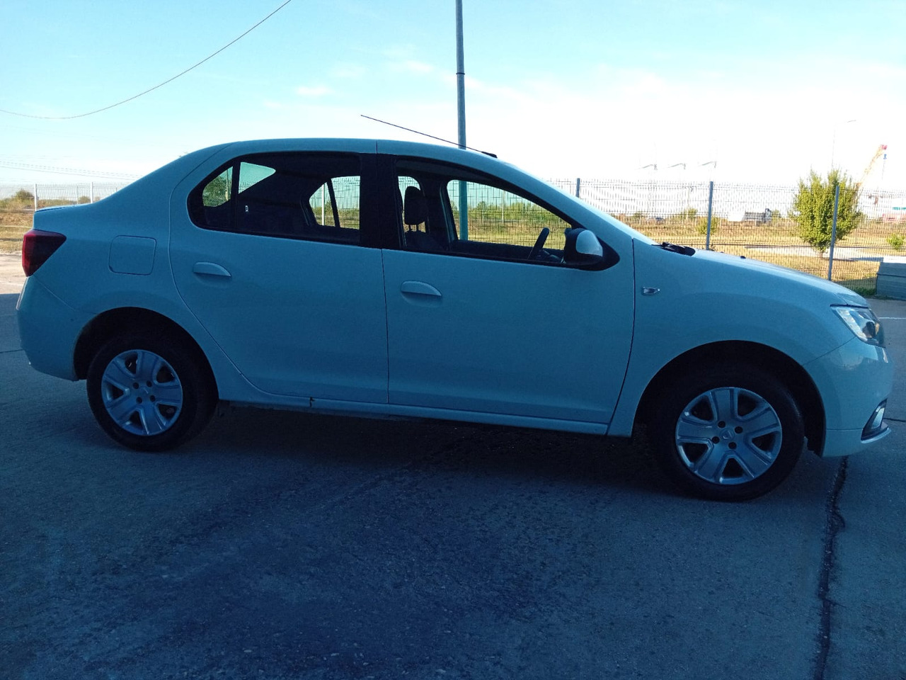 Dacia Logan 1.5 dCi, TOP ! - סדאן: תמונה 4 Dacia Logan 1.5 dCi, TOP ! - סדאן: תמונה 4