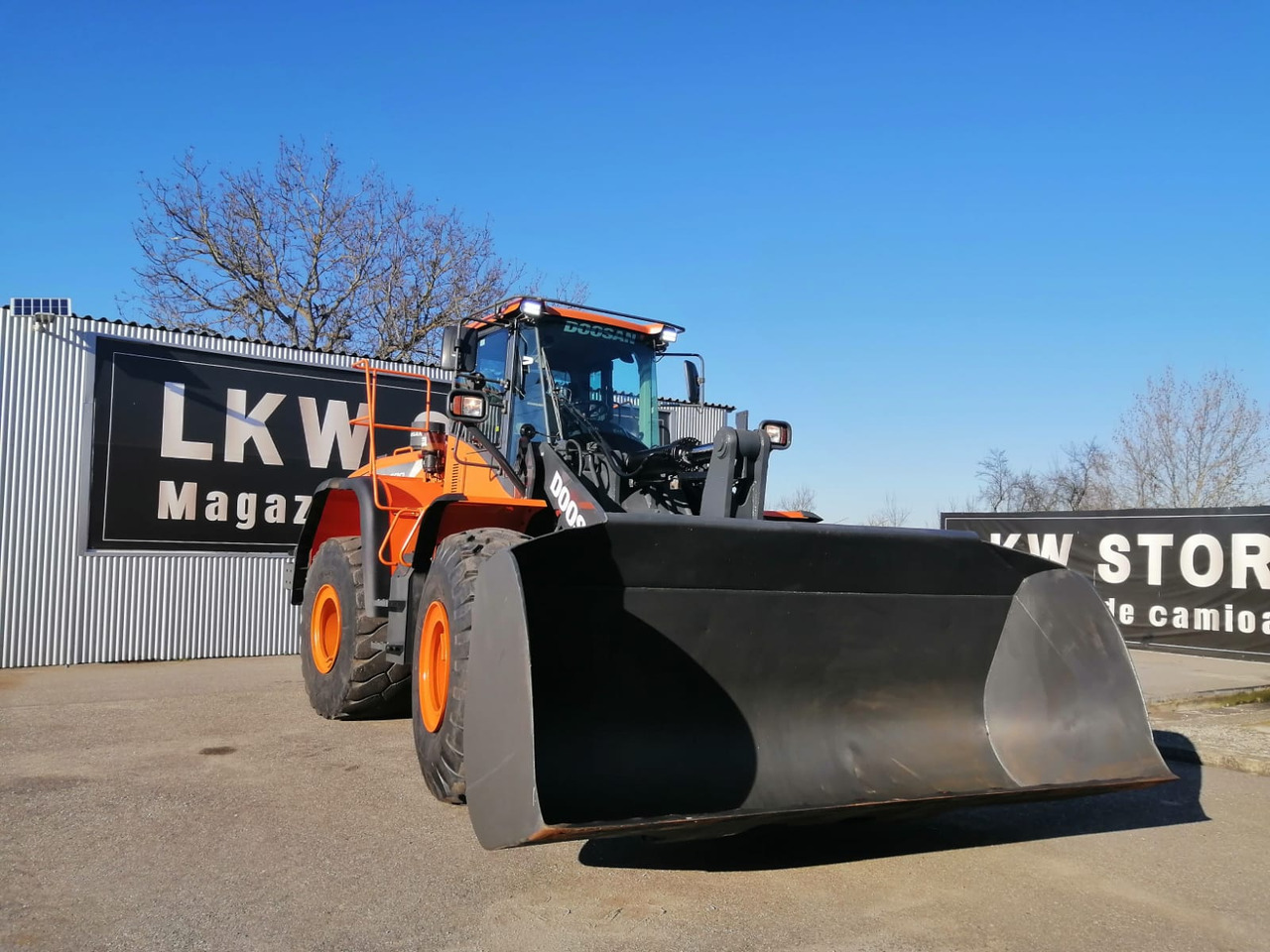 Doosan DL 420-5 Front End Loader, TOP!!! - מעמיס גלגלים: תמונה 1 Doosan DL 420-5 Front End Loader, TOP!!! - מעמיס גלגלים: תמונה 1