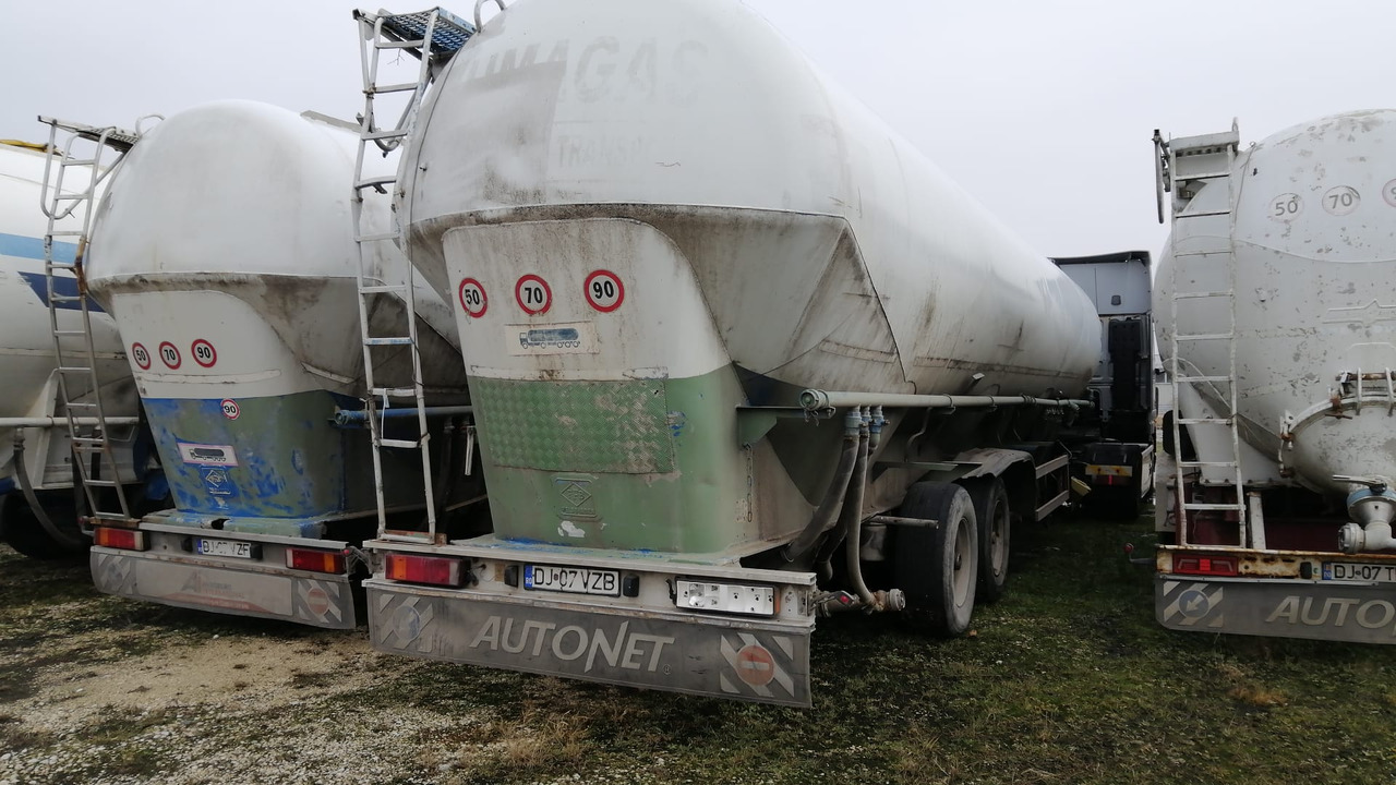 FELDBINDER Tank/Silo 57,000 l 4 Compartments for Powders/Feed/Water//Liquid Fertilizer/etc. - סמיטריילר Silo: תמונה 1 FELDBINDER Tank/Silo 57,000 l 4 Compartments for Powders/Feed/Water//Liquid Fertilizer/etc. - סמיטריילר Silo: תמונה 1