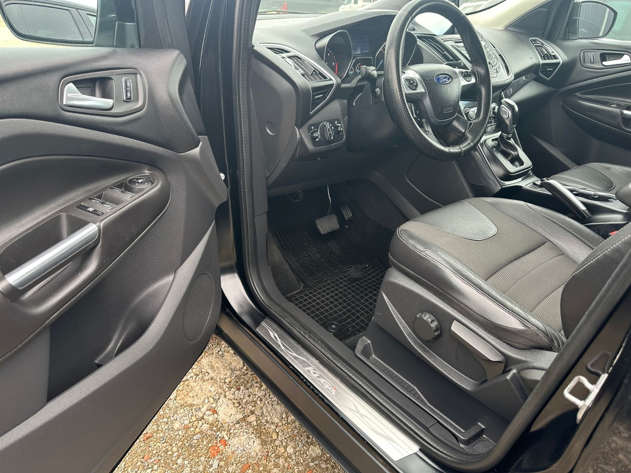 FORD KUGA TITANIUM - SUV: תמונה 3 FORD KUGA TITANIUM - SUV: תמונה 3