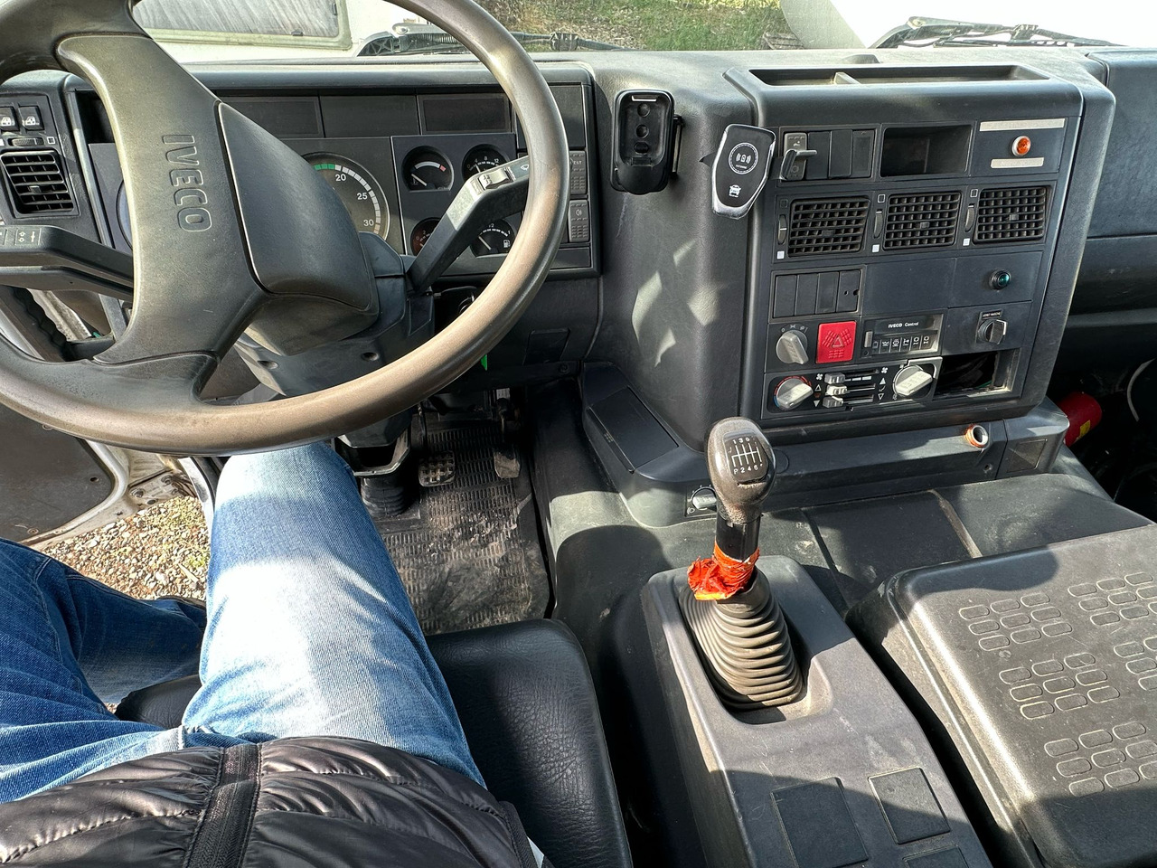 מזהיר IVECO EUROTRAKKER TIPPER: תמונה 14