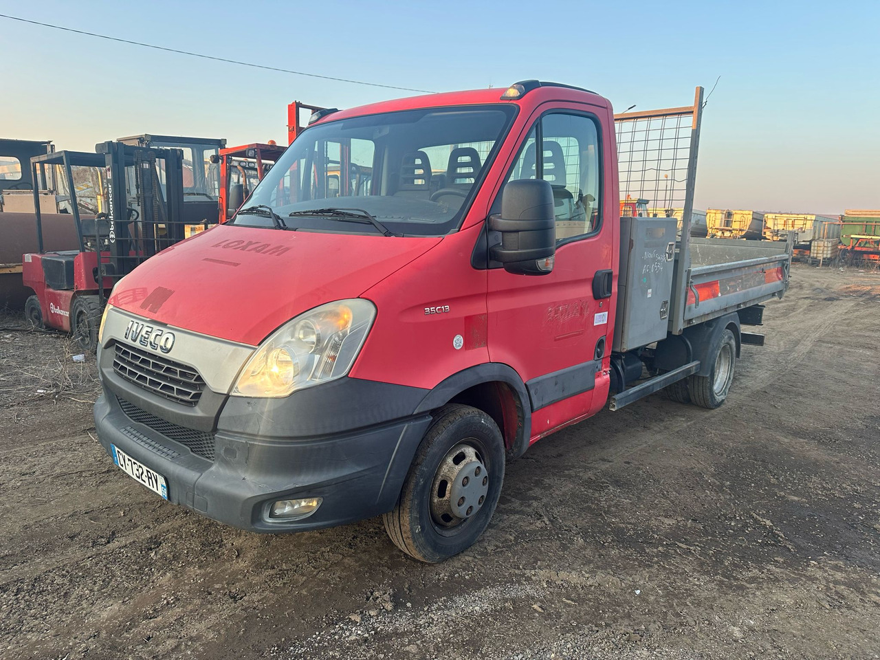 Iveco Daily Van - כלי רכב מסחרי מזהיר: תמונה 1 Iveco Daily Van - כלי רכב מסחרי מזהיר: תמונה 1