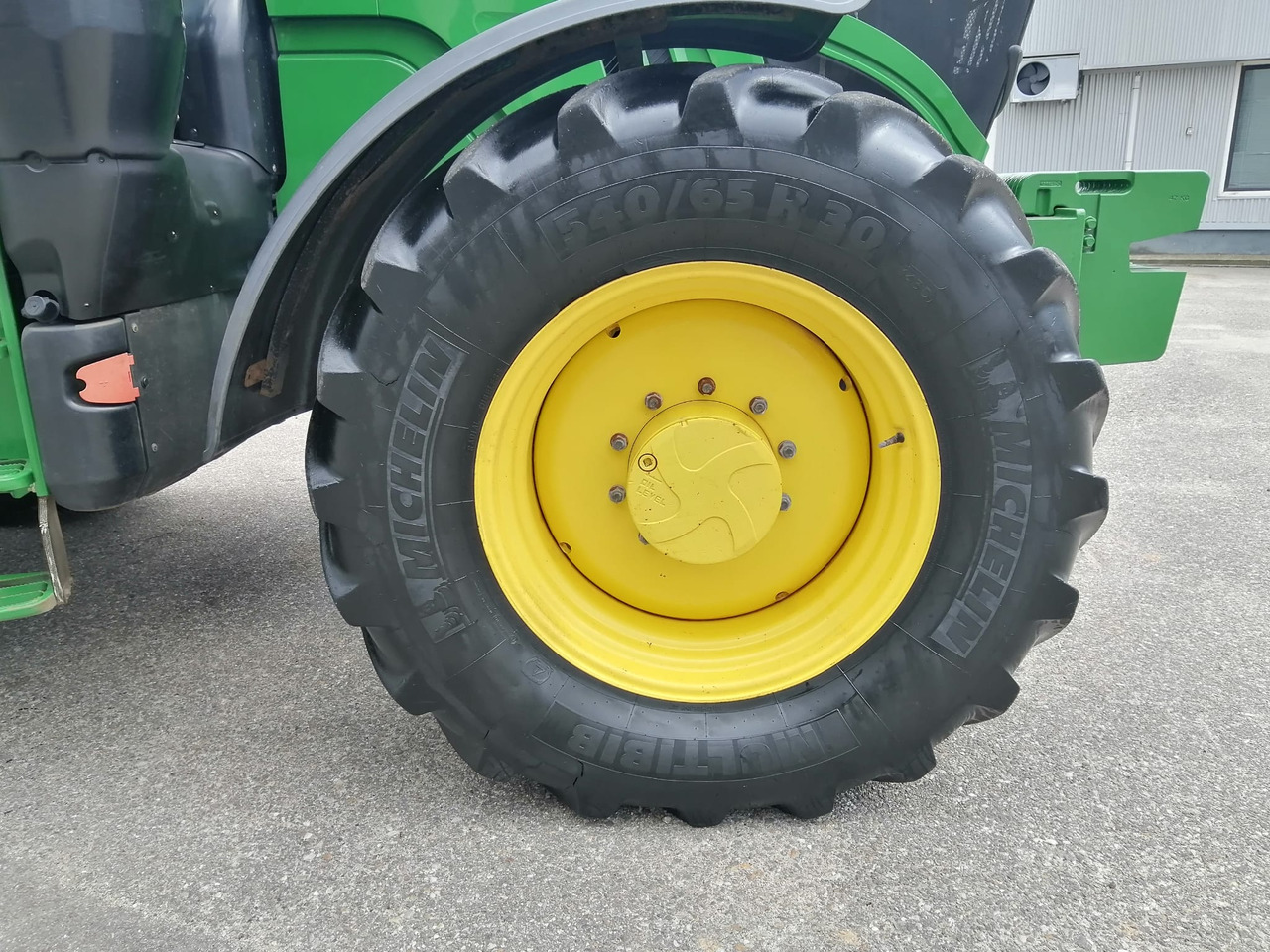 John Deere 6195R 4WD, Auto Trac + Activare !!! TOP !!! - טרקטור חקלאי: תמונה 2 John Deere 6195R 4WD, Auto Trac + Activare !!! TOP !!! - טרקטור חקלאי: תמונה 2