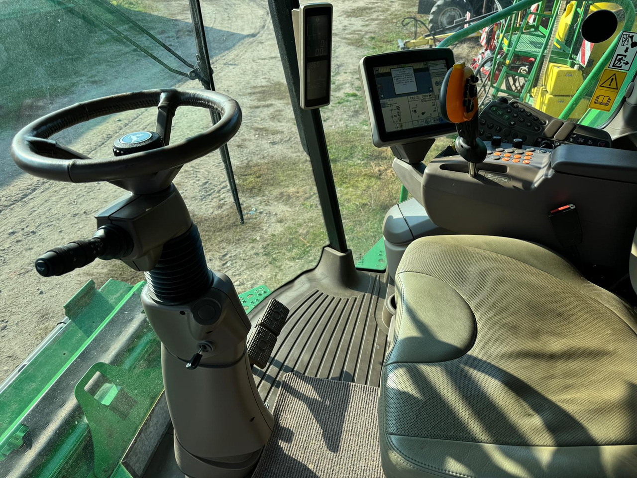 מקצרת קומבינה John Deere S680i combine + 635X Header + Zurn trailer: תמונה 6 מקצרת קומבינה John Deere S680i combine + 635X Header + Zurn trailer: תמונה 6