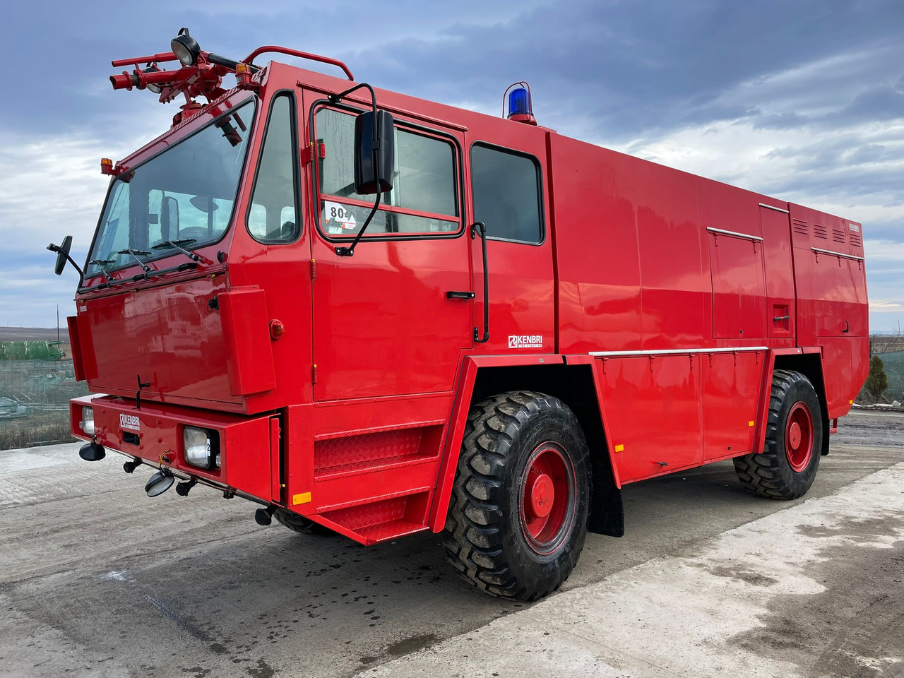 KRONENBURG K45 FIRE TRUCK - משאית אש: תמונה 1 KRONENBURG K45 FIRE TRUCK - משאית אש: תמונה 1