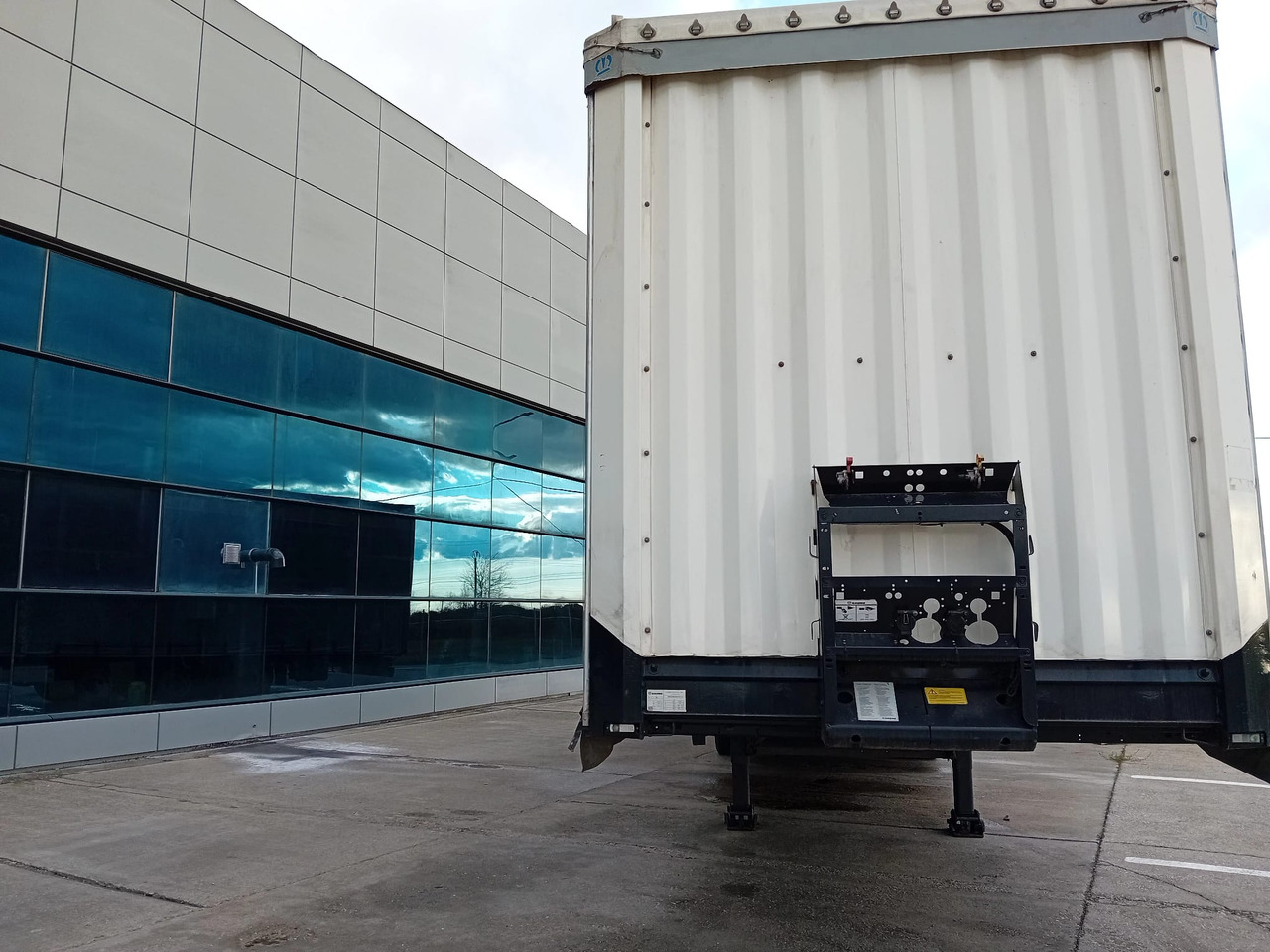 Krone Sliding Tarpaulin Semi-trailer Standard, TOP ! - סמיטריילר עם וילונות צד: תמונה 4 Krone Sliding Tarpaulin Semi-trailer Standard, TOP ! - סמיטריילר עם וילונות צד: תמונה 4