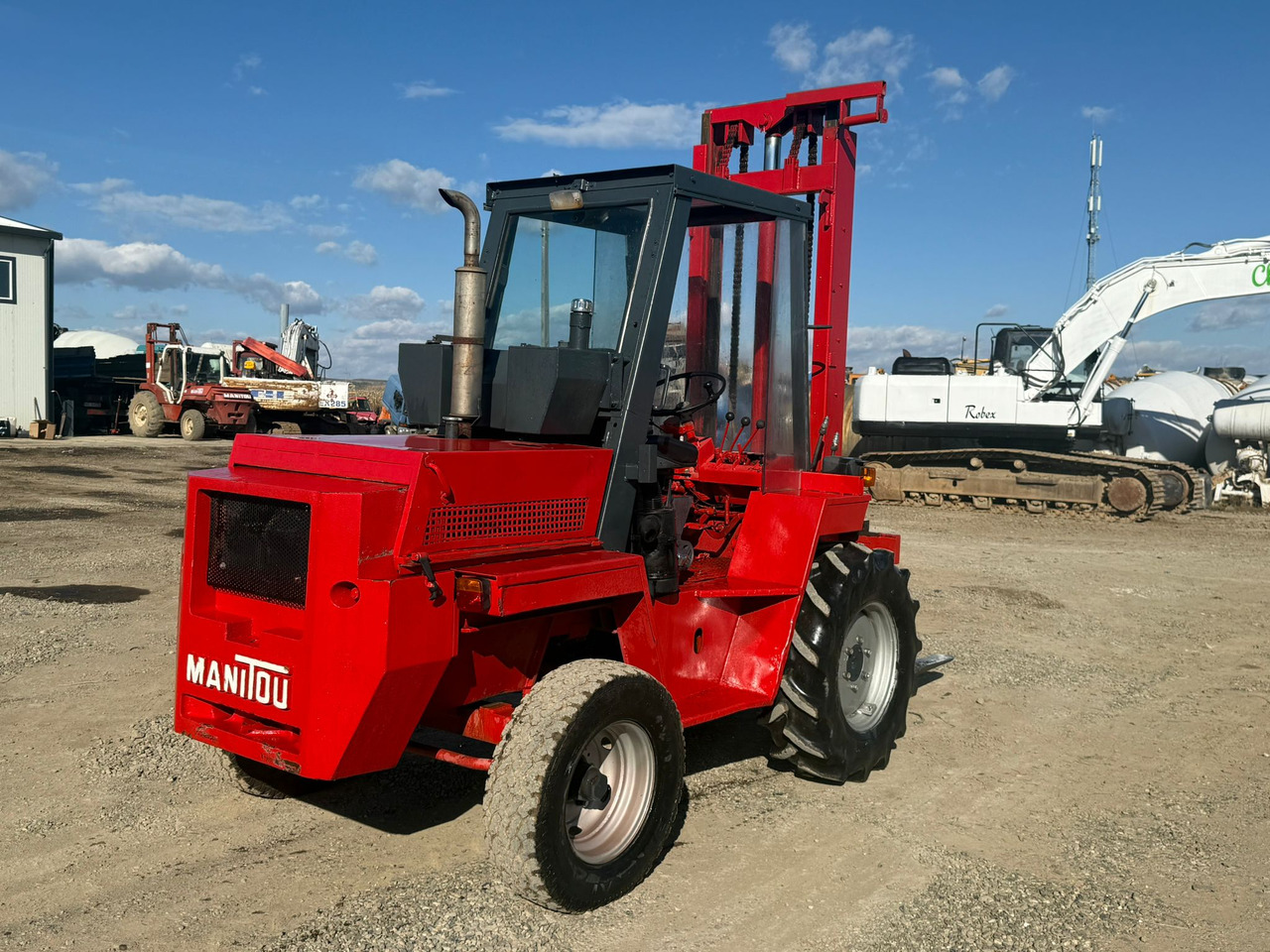 MANITOU MG25 STACKER - מלגזת סולר: תמונה 1 MANITOU MG25 STACKER - מלגזת סולר: תמונה 1