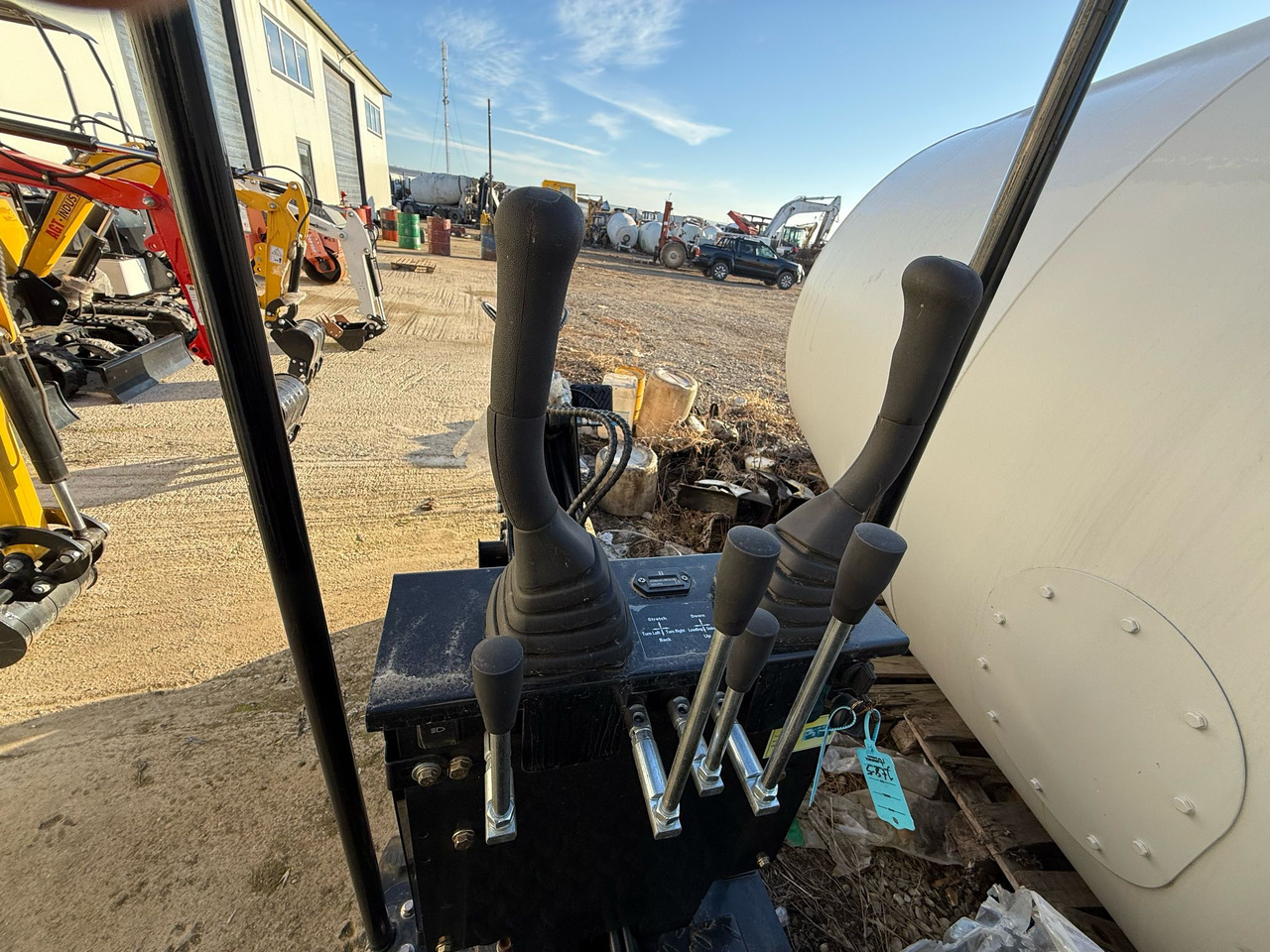 MINIEXCAVATOR JPC H10 - מיני מחפר: תמונה 4 MINIEXCAVATOR JPC H10 - מיני מחפר: תמונה 4