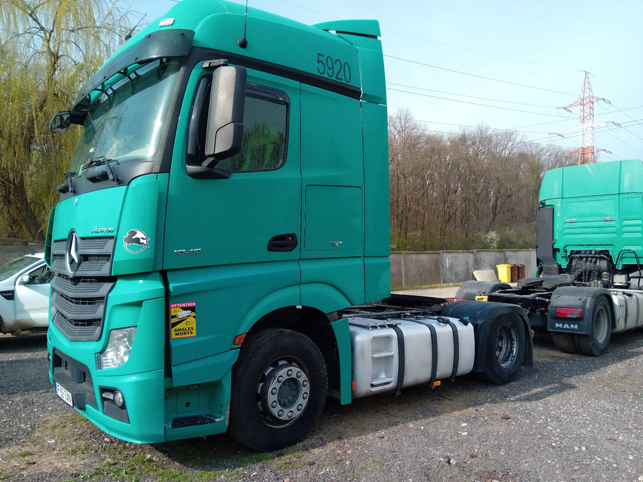 Mercedes-Benz Actros 18.45 - יחידת טרקטור: תמונה 2 Mercedes-Benz Actros 18.45 - יחידת טרקטור: תמונה 2