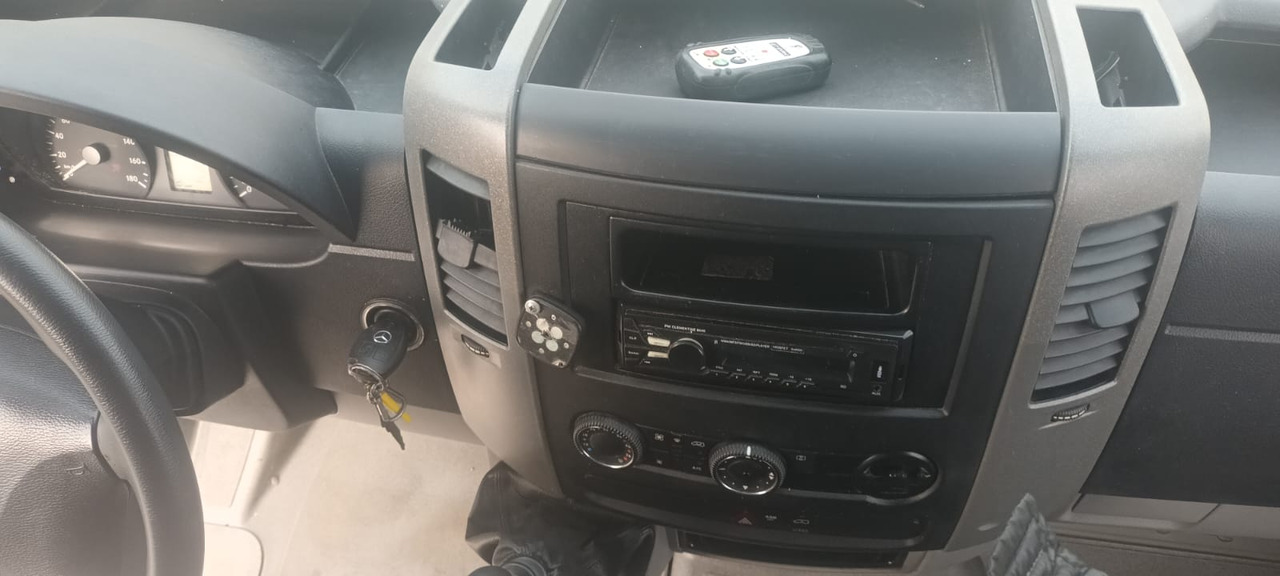 Mercedes Benz Sprinter 316 CDI Euro 6 !!! - כלי רכב מסחרי עם לוח: תמונה 4 Mercedes Benz Sprinter 316 CDI Euro 6 !!! - כלי רכב מסחרי עם לוח: תמונה 4