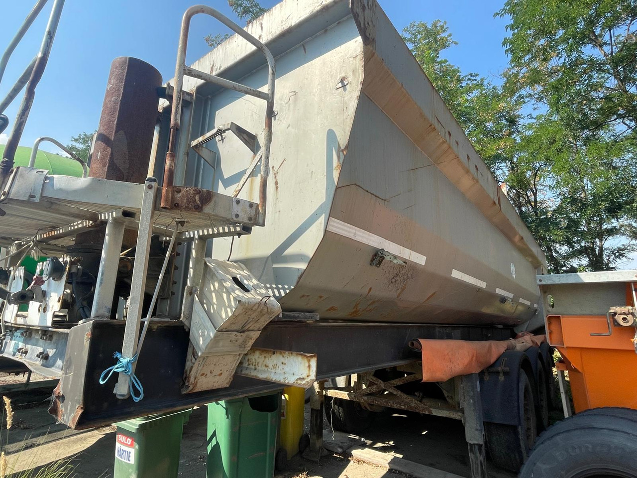 NPF-POTSDAM SKS 27 Tipper Semi-trailer - סמיטריילר עם מזהיר: תמונה 2 NPF-POTSDAM SKS 27 Tipper Semi-trailer - סמיטריילר עם מזהיר: תמונה 2