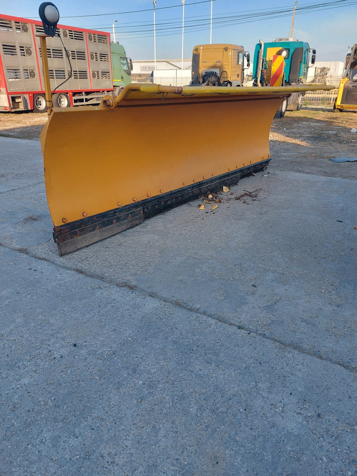 Nido Plow / Snow Blade / – Nido Universal Electrohidraulik – Sn 252 - מחרשת שלג: תמונה 2 Nido Plow / Snow Blade / – Nido Universal Electrohidraulik – Sn 252 - מחרשת שלג: תמונה 2
